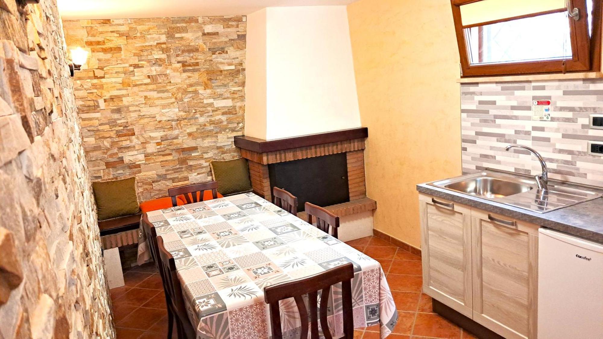 Alloggio Gladiolo Monticchio  ภายนอก รูปภาพ